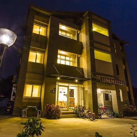 Backpacker B&B Jinning Экстерьер фото