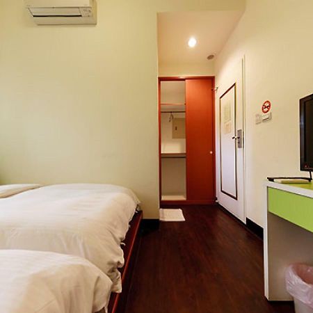 Backpacker B&B Jinning Экстерьер фото